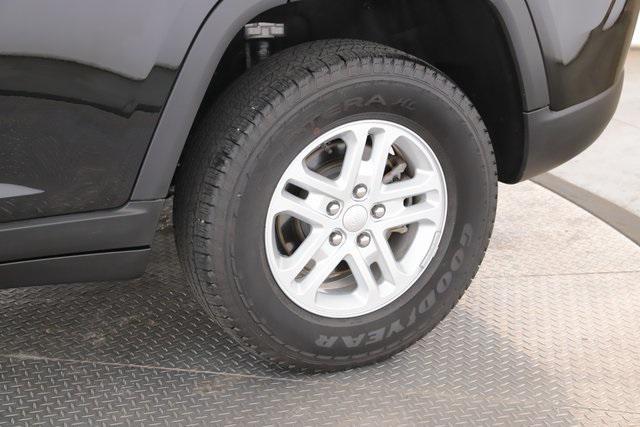 used 2024 Jeep Grand Cherokee car, priced at $33,500