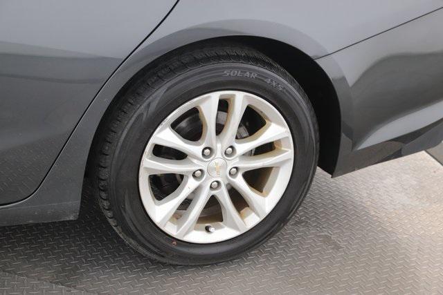 used 2017 Chevrolet Malibu car, priced at $5,999