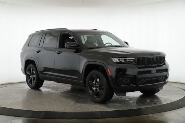 new 2025 Jeep Grand Cherokee L car, priced at $40,375