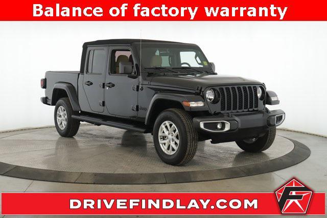 used 2023 Jeep Gladiator car, priced at $30,900