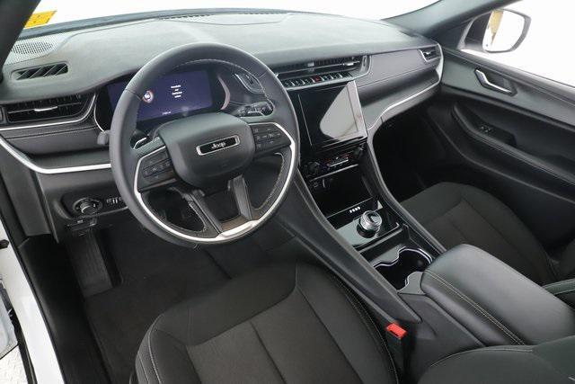 used 2024 Jeep Grand Cherokee car, priced at $27,900