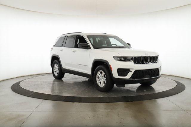 used 2024 Jeep Grand Cherokee car, priced at $27,900