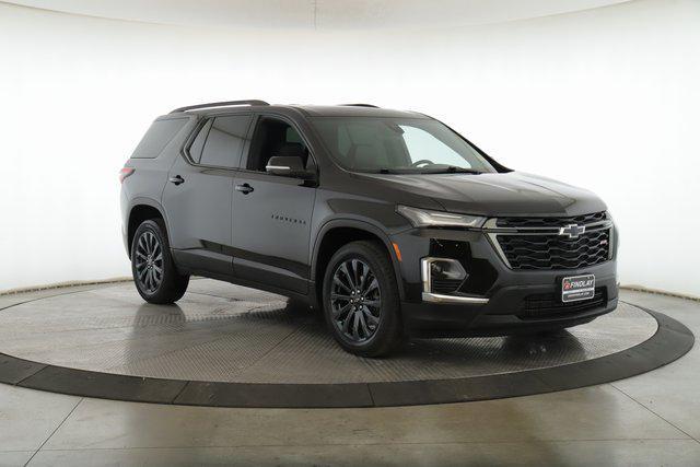 used 2022 Chevrolet Traverse car, priced at $29,900