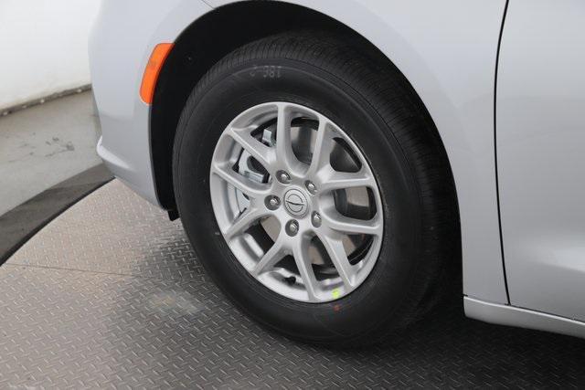 new 2026 Chrysler Pacifica car, priced at $38,385