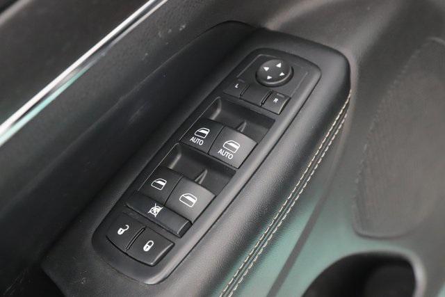 used 2016 Jeep Grand Cherokee car, priced at $18,735