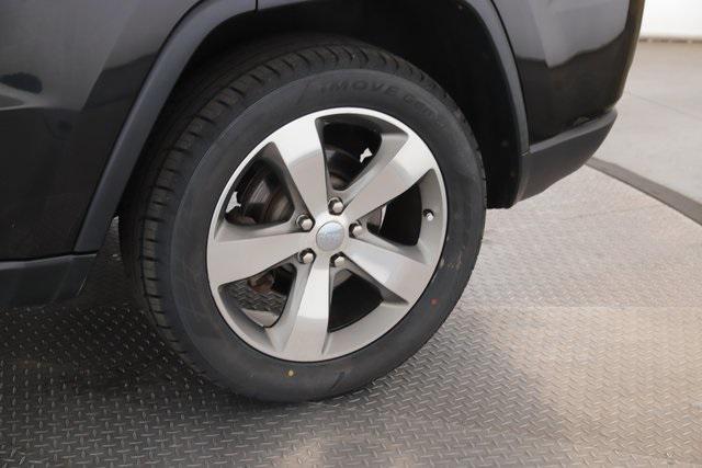 used 2016 Jeep Grand Cherokee car, priced at $18,735