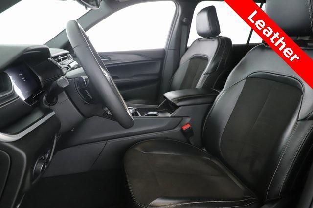 used 2024 Jeep Grand Cherokee L car, priced at $25,900