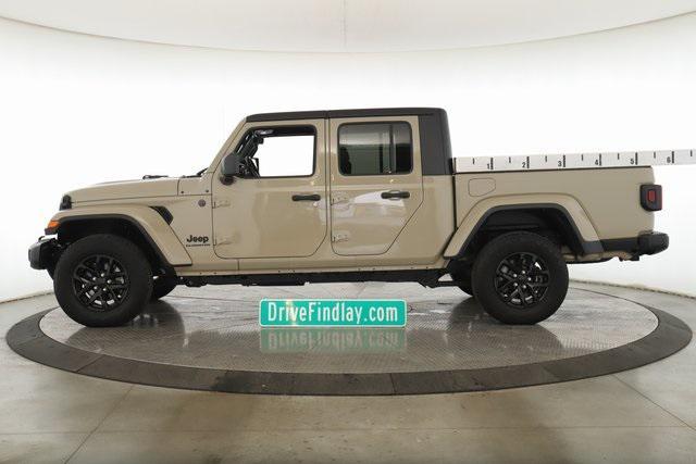 used 2022 Jeep Gladiator car, priced at $30,999