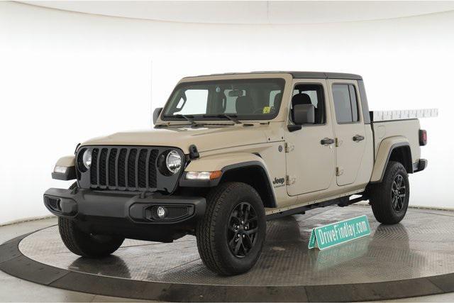 used 2022 Jeep Gladiator car, priced at $30,999