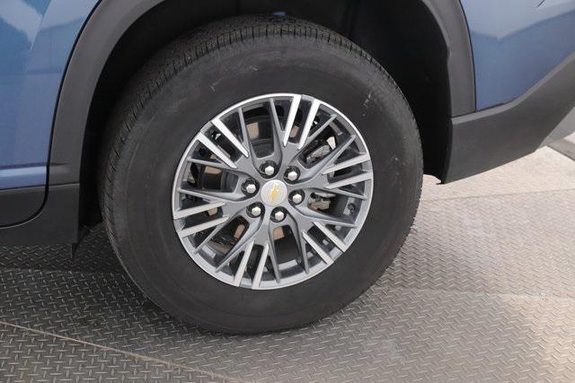 used 2025 Chevrolet Traverse car, priced at $36,990