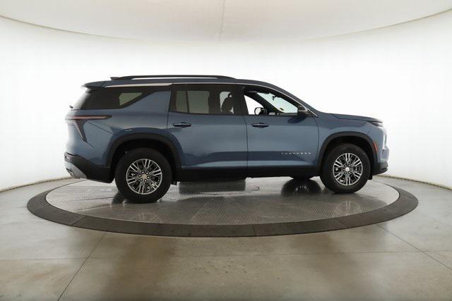 used 2025 Chevrolet Traverse car, priced at $36,990