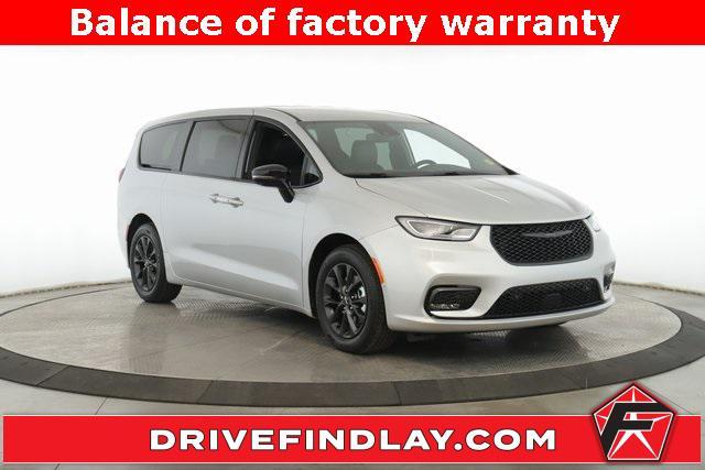 used 2024 Chrysler Pacifica Hybrid car, priced at $35,983