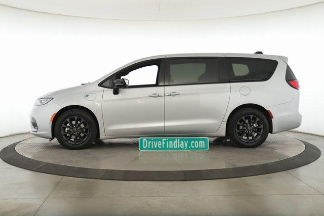 used 2024 Chrysler Pacifica Hybrid car, priced at $35,983