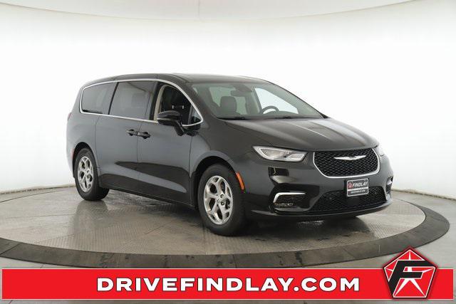 used 2024 Chrysler Pacifica car, priced at $39,998