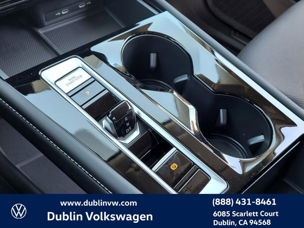 new 2024 Volkswagen Atlas car, priced at $46,477