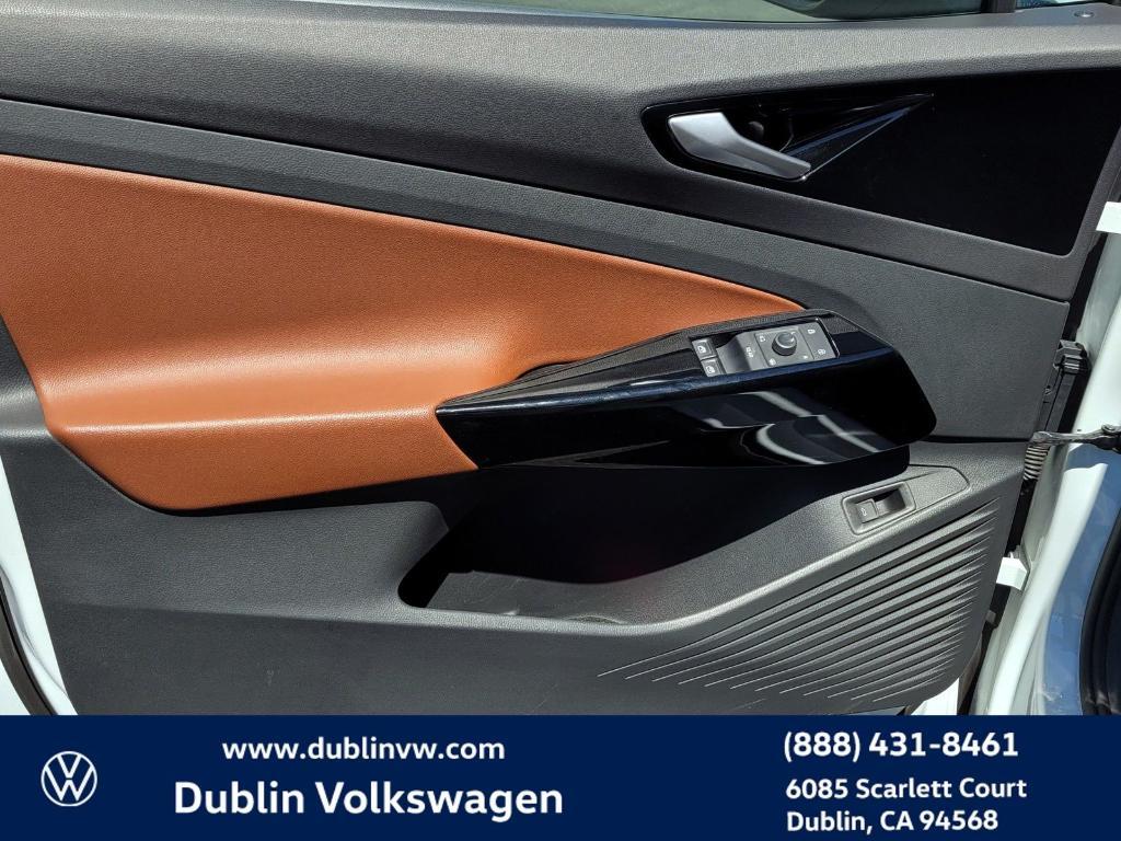used 2021 Volkswagen ID.4 car, priced at $20,881