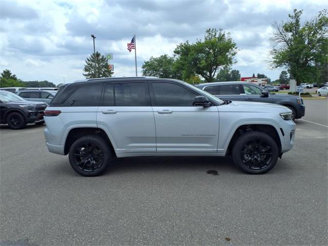 used 2022 Jeep Grand Cherokee car, priced at $44,990