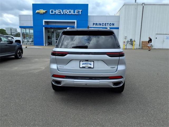 used 2022 Jeep Grand Cherokee car, priced at $44,990