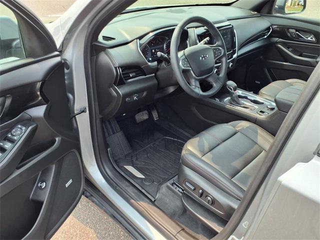 used 2024 Chevrolet Traverse car, priced at $46,990
