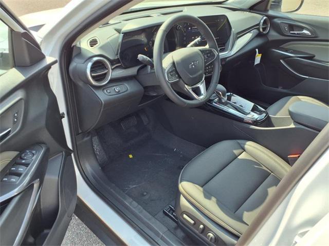 new 2025 Chevrolet Trax car, priced at $27,075
