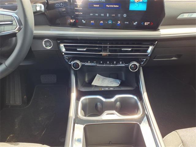 new 2026 Chevrolet Traverse car, priced at $41,634