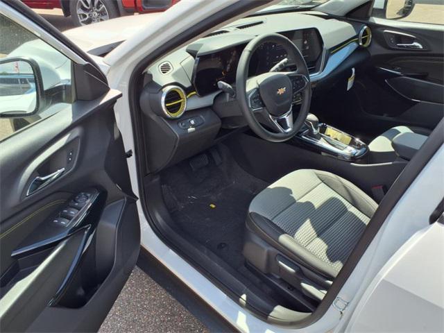 new 2025 Chevrolet Trax car, priced at $24,302