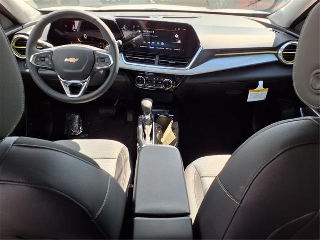 new 2025 Chevrolet Trax car, priced at $24,302