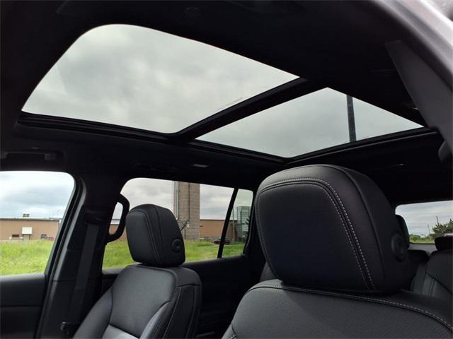 new 2025 Chevrolet Traverse car, priced at $47,377