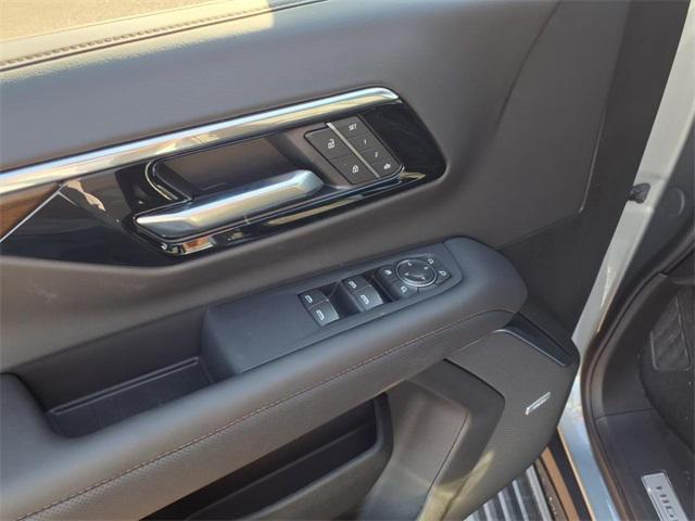 new 2025 Chevrolet Suburban car, priced at $88,693