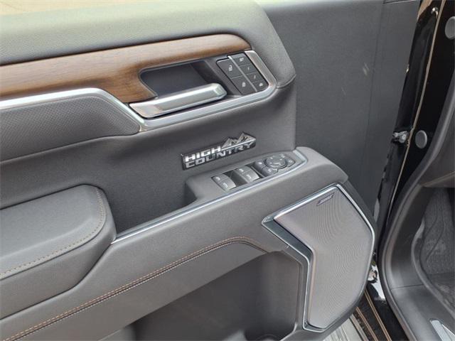 new 2025 Chevrolet Silverado 1500 car, priced at $62,742