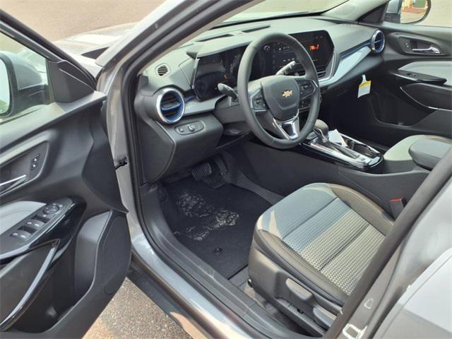new 2025 Chevrolet Trax car, priced at $25,024