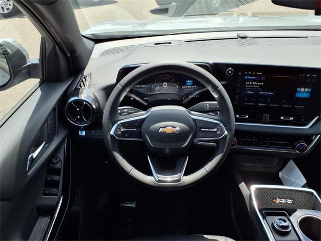new 2026 Chevrolet Equinox car, priced at $33,352