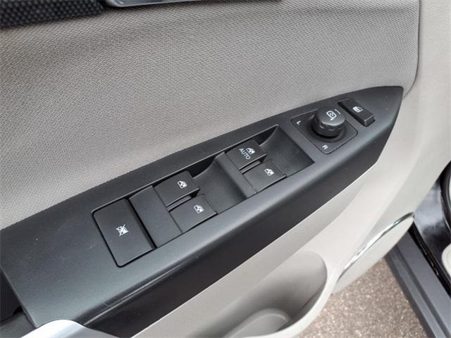 used 2008 Saturn Vue car, priced at $4,990