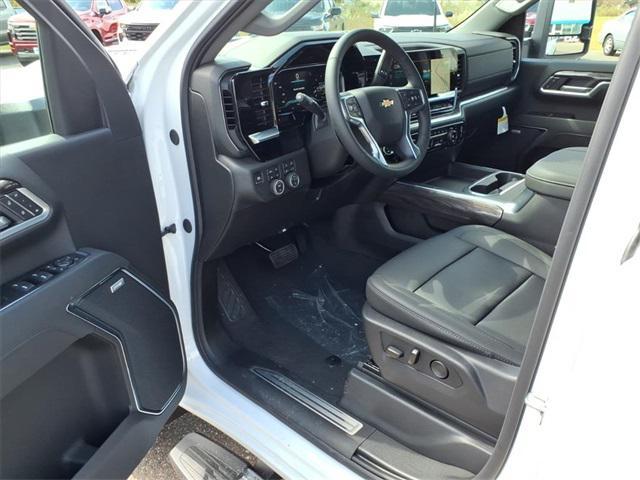 new 2025 Chevrolet Silverado 3500 car, priced at $75,675