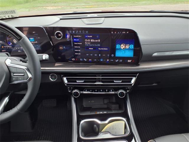 new 2025 Chevrolet Traverse car, priced at $58,025