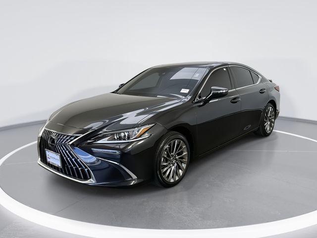 used 2024 Lexus ES 300h car, priced at $44,495