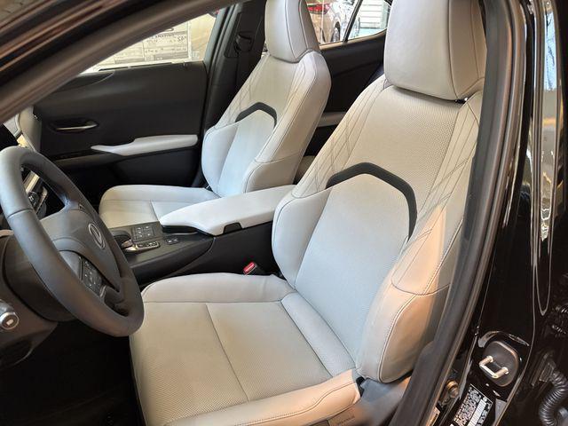 new 2025 Lexus UX 300h car, priced at $45,515
