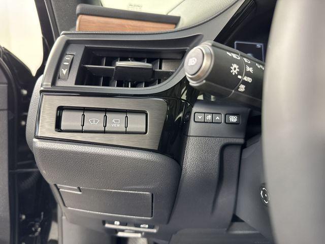 new 2025 Lexus ES 350 car, priced at $51,155