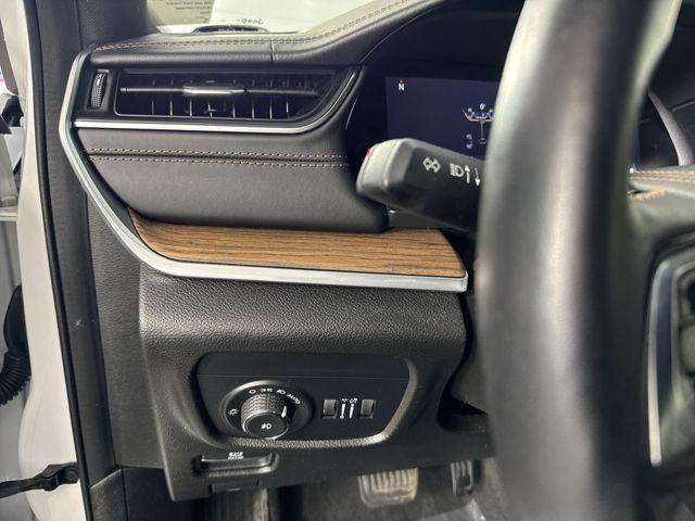 used 2022 Jeep Grand Cherokee car, priced at $32,995