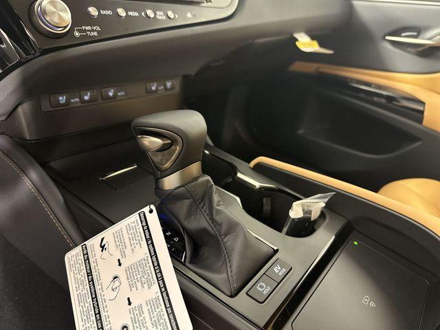 new 2025 Lexus ES 300h car, priced at $48,154