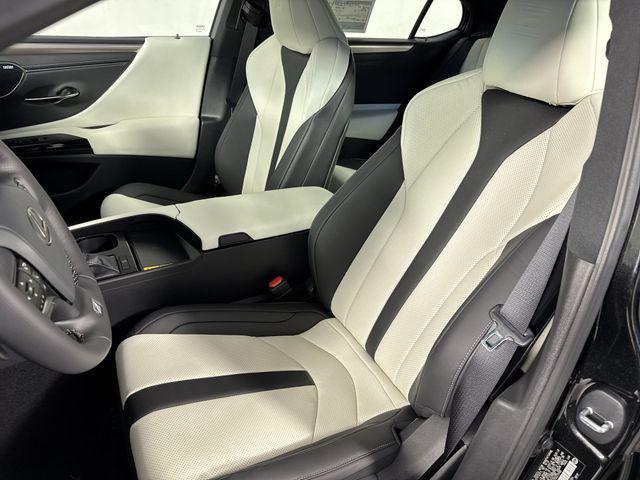 new 2025 Lexus ES 350 car, priced at $53,077