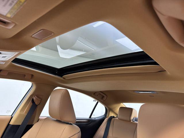 used 2025 Lexus ES 300h car, priced at $44,995