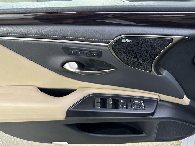 used 2021 Lexus ES 300h car, priced at $33,995