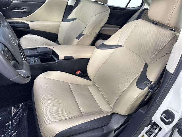used 2021 Lexus ES 300h car, priced at $33,995