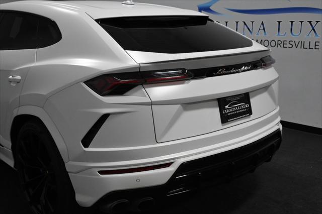 used 2022 Lamborghini Urus car, priced at $199,988