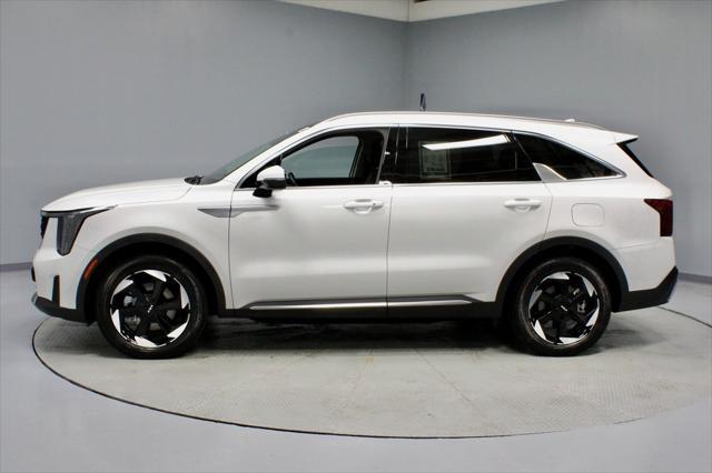 used 2025 Kia Sorento Hybrid car, priced at $37,576