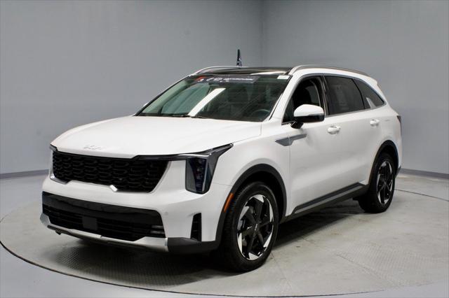 used 2025 Kia Sorento Hybrid car, priced at $37,576