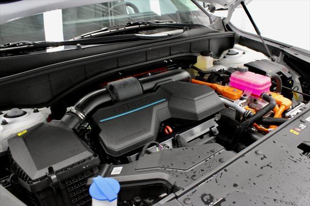 used 2025 Kia Sorento Hybrid car, priced at $37,576