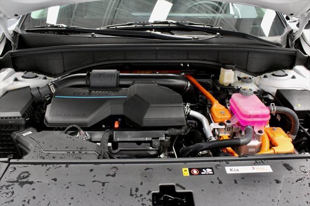 used 2025 Kia Sorento Hybrid car, priced at $37,576