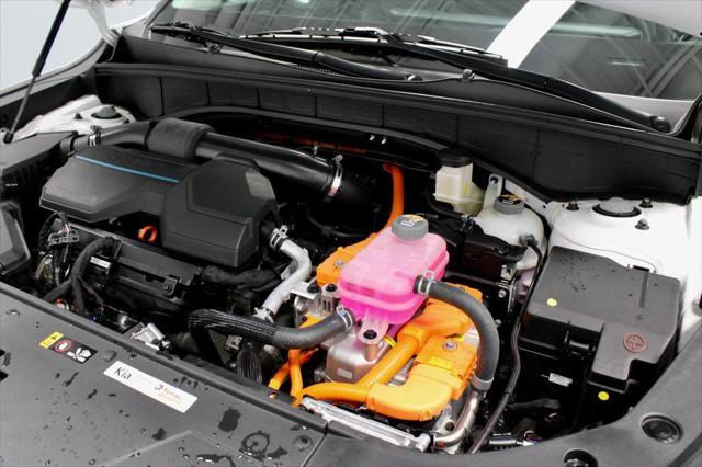 used 2025 Kia Sorento Hybrid car, priced at $37,576